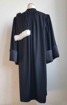 Robe avocat vue de dos LD